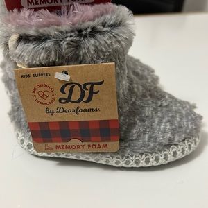 Dear Foams. Baby Girl’s Boots.